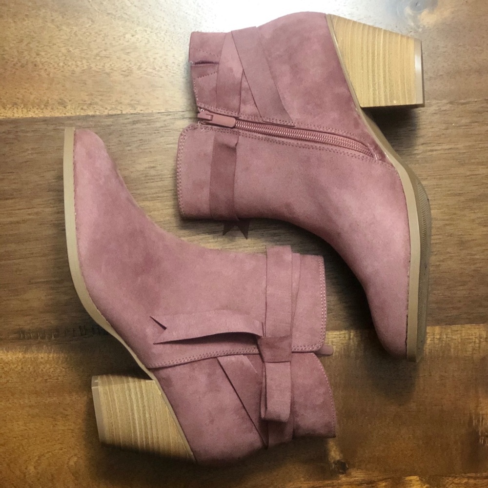 Torrid Mauve Faux Suede Stacked Bow Bootie 🎀